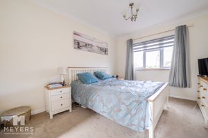 Bedroom- click for photo gallery